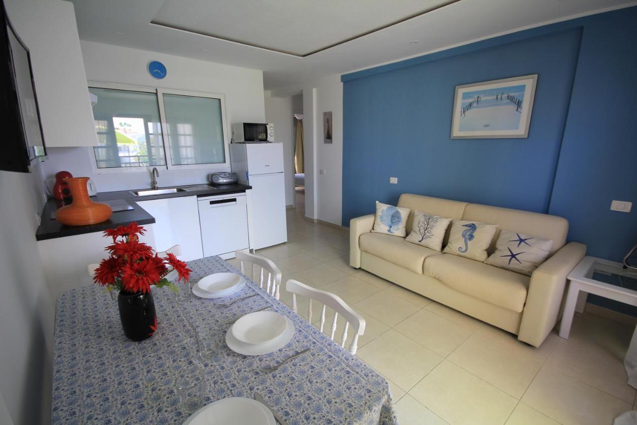 Las Americas - 2 Bedrooms - Flayla-A アロナ エクステリア 写真